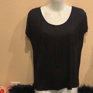 Black fringe tee 💀🤤